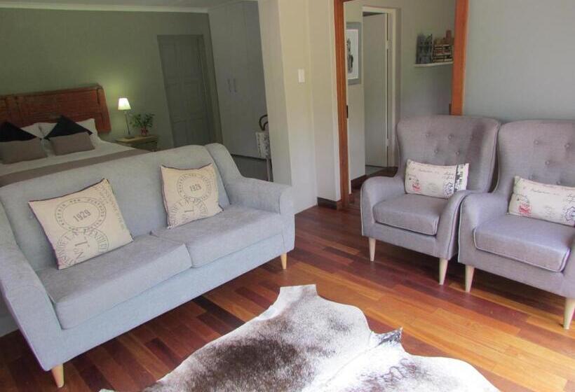 Семейный Номер Вид на Сад, Caledon 31