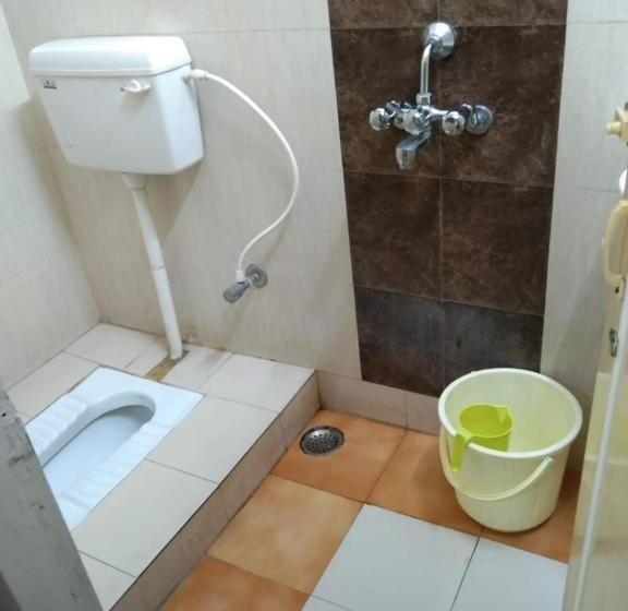 اتاق استاندارد یک نفره, Lake Land Guest House