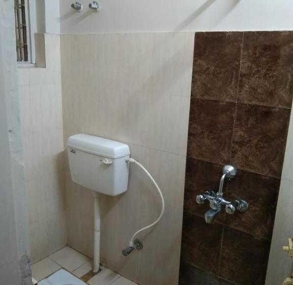 اتاق استاندارد یک نفره, Lake Land Guest House