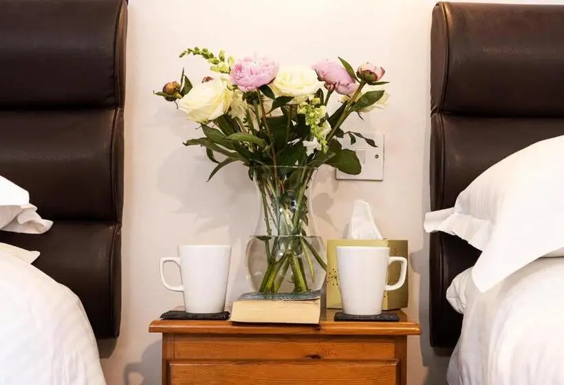 Standard-huone, Norwood House