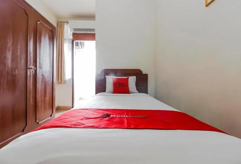 スタンダードシングルルーム, Reddoorz Plus At Pitagiri Gbk Senayan