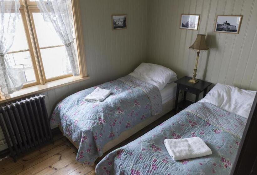 اتاق استاندارد با سرویس بهداشتی مشترک, Einarshúsid Guesthouse