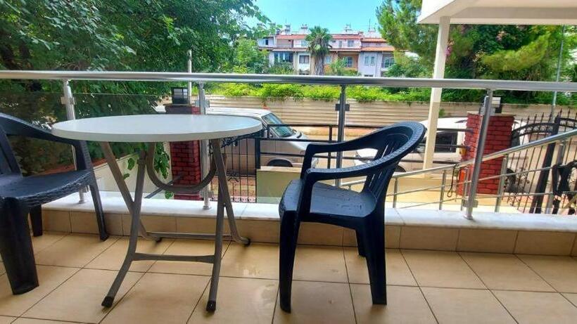 اتاق استاندارد با بالکن, Livia Luxury Apart