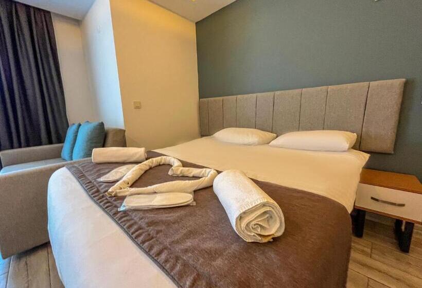 اتاق استاندارد با بالکن, Livia Luxury Apart