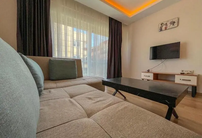 آپارتمان 1 خوابه با چشم‌انداز, Livia Luxury Apart