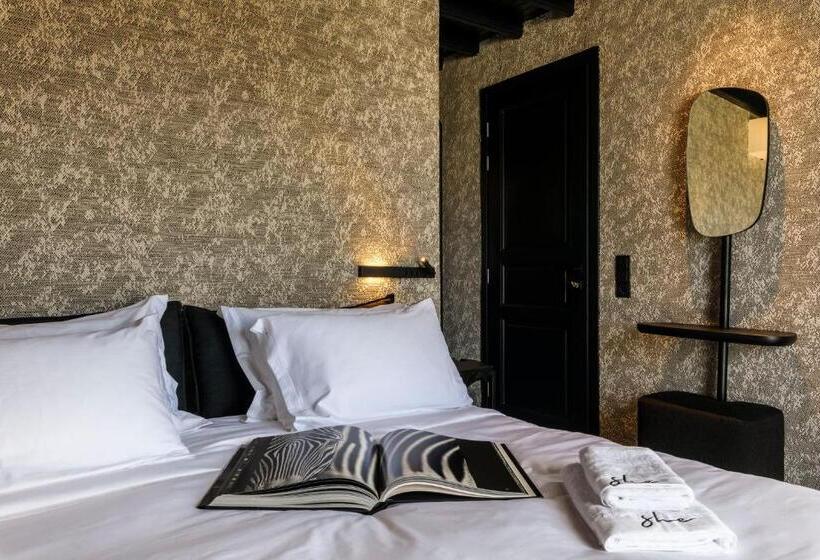 Номер Стандарт Вид на Бассейн, She Mykonos Boutique