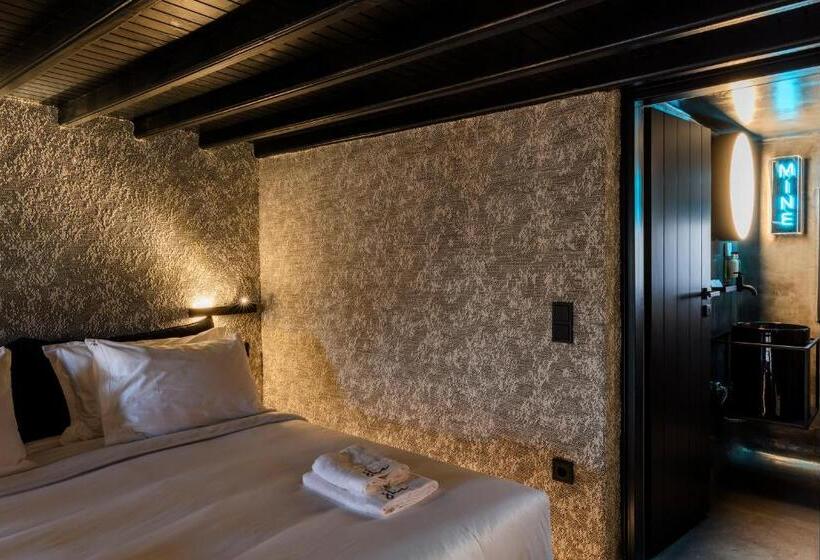 Triple Room Sea View, She Mykonos Boutique