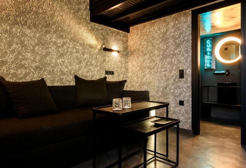 Triple Room Sea View, She Mykonos Boutique