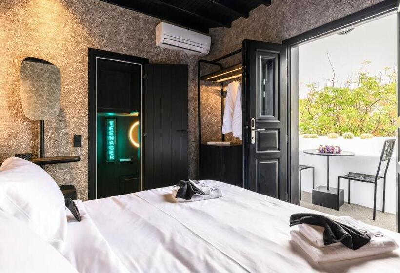 Номер Deluxe, She Mykonos Boutique