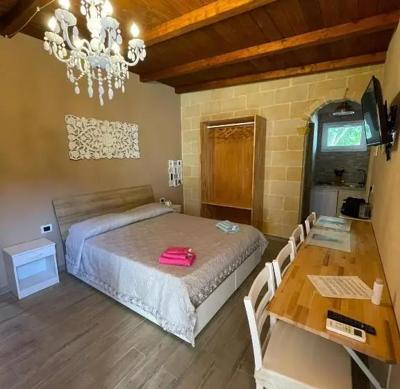 Pokój Klasyczny Czteroosobowy, B&b Le Carrube