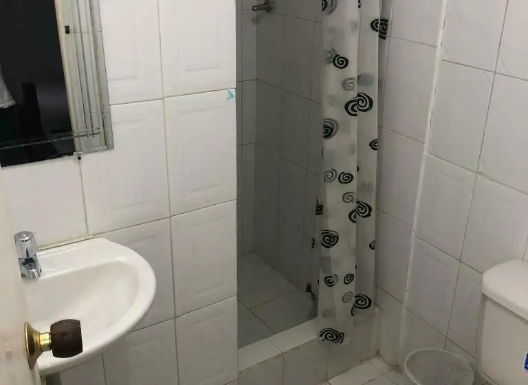 اتاق استاندارد چهار تخته, Atuchi
