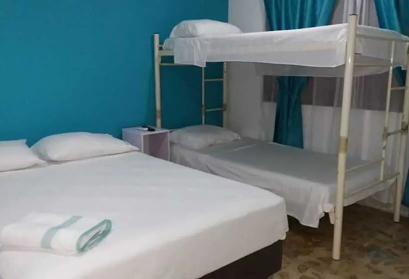 اتاق استاندارد چهار تخته, Atuchi