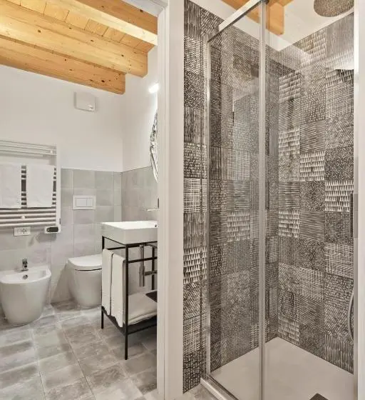 اتاق لوکس, Crocevia   Locanda Carsica Contemporanea