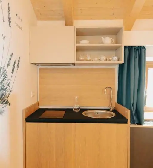 اتاق لوکس چهار تخته, Crocevia   Locanda Carsica Contemporanea