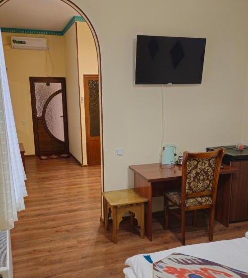 Chambre Quadruple Classique, Eshoni Pir Boutique