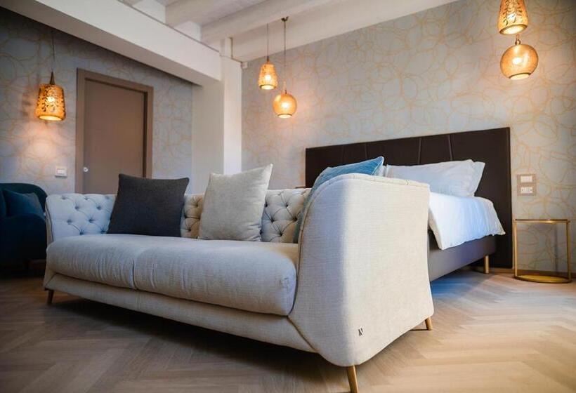 Suite with lake view, Luxury Suites Rocopom Lake Front