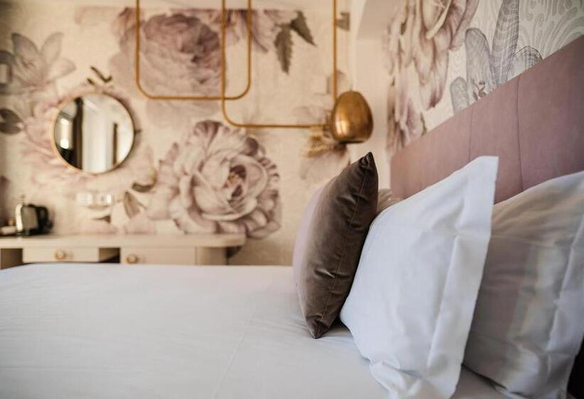 Номер Стандарт с Балконом, Luxury Suites Rocopom Lake Front