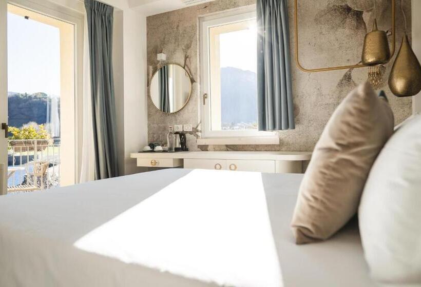 Номер Deluxe с Балконом, Luxury Suites Rocopom   Lake Front