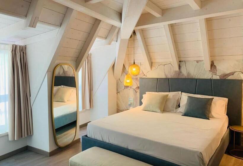 Номер Стандарт Вид на Горы, Luxury Suites Rocopom Lake Front