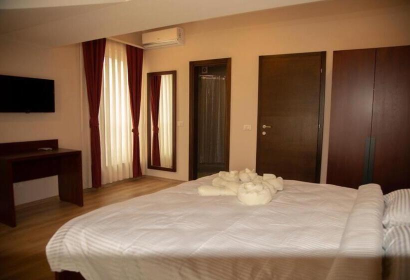 اتاق لوکس, Oferta