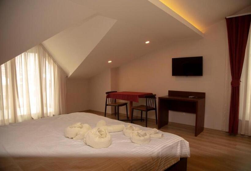 اتاق لوکس, Oferta