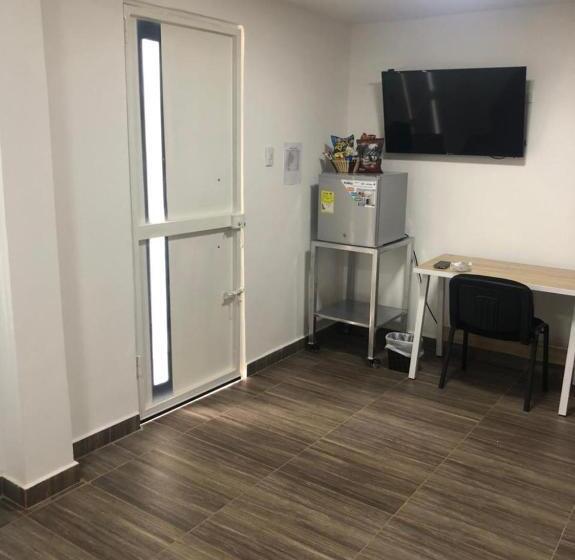 اتاق استاندارد, Hostal Lucy