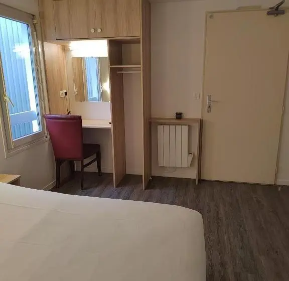 スタンダードトリプルルーム, Fasthotel Paris Ouest Bouafle