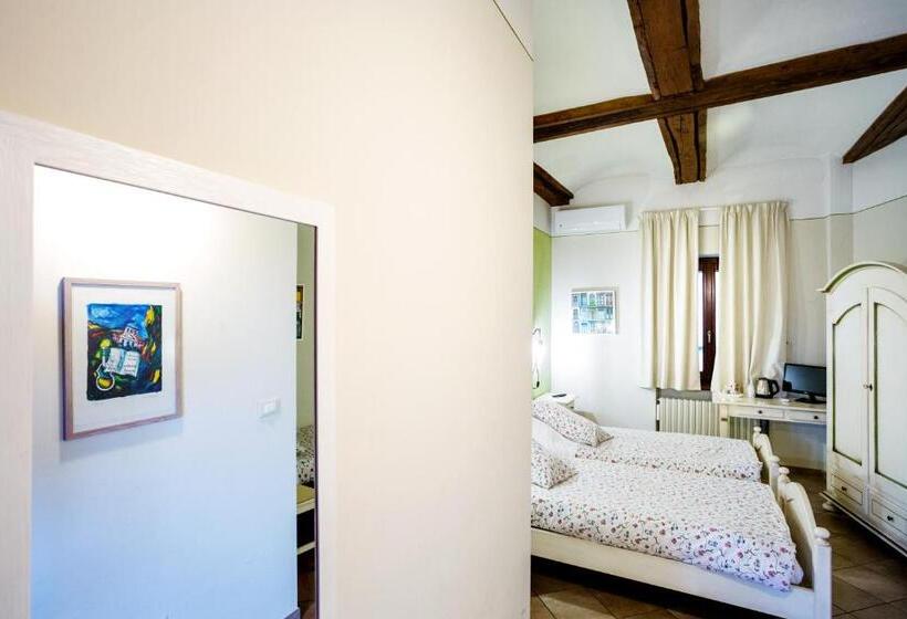 スタンダードトリプルルーム, Affittacamere Famiglia Do