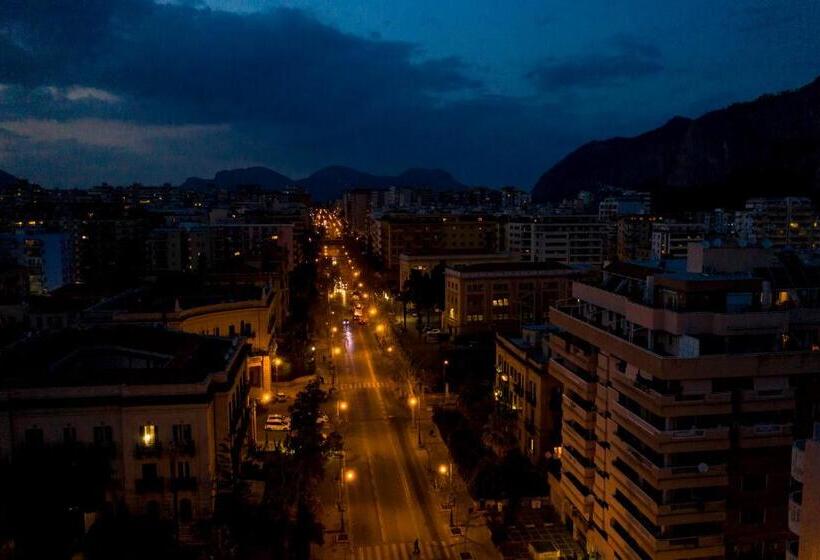 اتاق استاندارد با وان آب گرم, Miceli Exclusive Suite