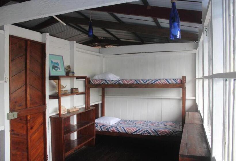 Quarto Quadruplo Estandar Banheiro Compartilhado, Refugio Mr Jerry Eco Hostal