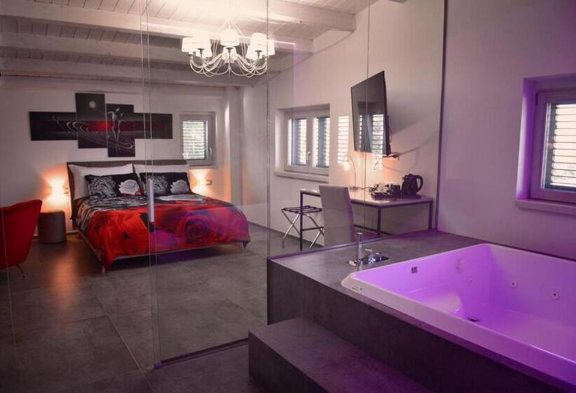 اتاق لوکس, B&b Gda