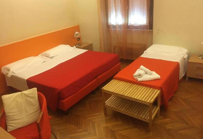 اتاق استاندارد چهار تخته, Affittacamere Accasa