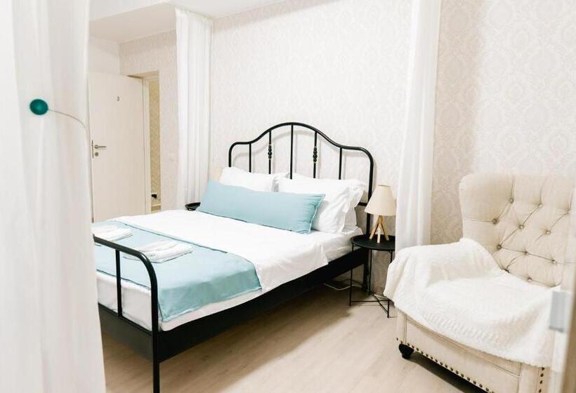 Студия Deluxe, Chic Studio