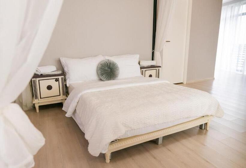 Студия Стандарт, Chic Studio