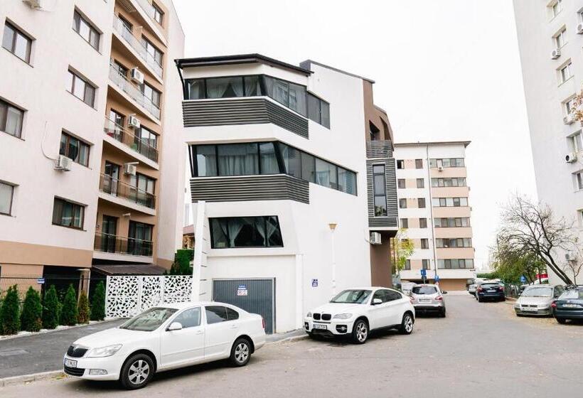 Студия Deluxe, Chic Studio