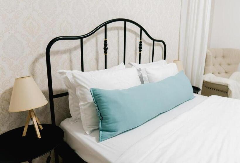 Студия Deluxe, Chic Studio