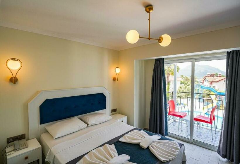 اتاق استاندارد با بالکن, Blue Pearl Hotel& Villas