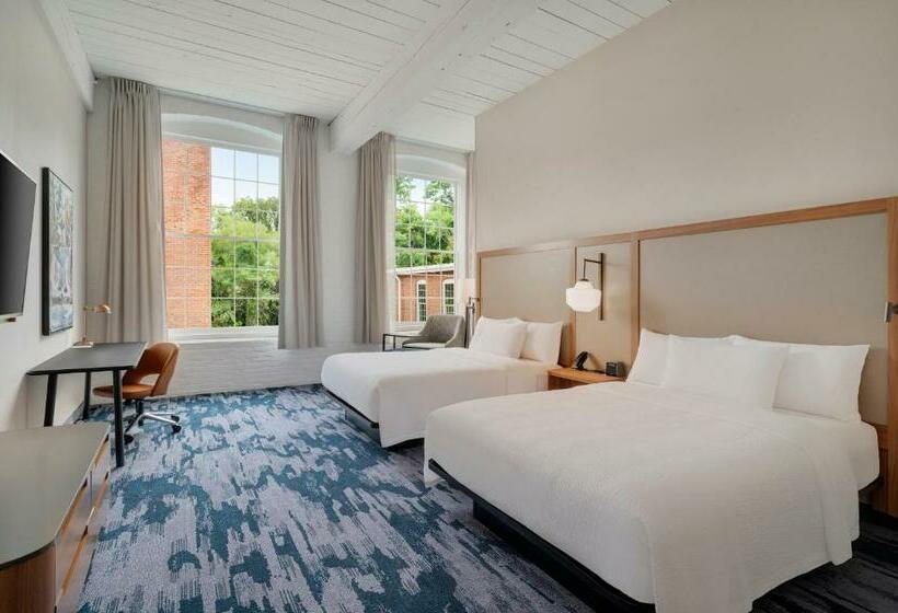 标准间, Fairfield Inn & Suites Madison Historic Eagle Cotton Mill