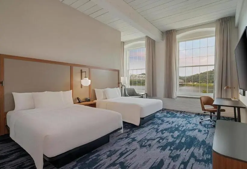 クイーンサイズベッドのスタンダードルーム, Fairfield Inn & Suites Madison Historic Eagle Cotton Mill