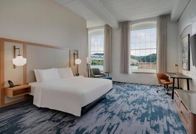 Стандартный Номер Кровать Кинг, Fairfield Inn & Suites Madison Historic Eagle Cotton Mill