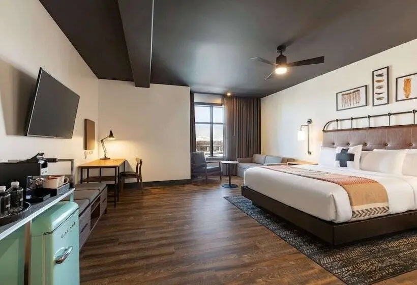 Juniorsviitti, Origin Westminster A Wyndham