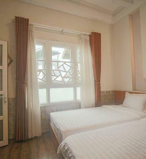اتاق سوپریور سه تخته, Thanh Anh 2 Hotel   Gần Chợ đêm đà Lạt