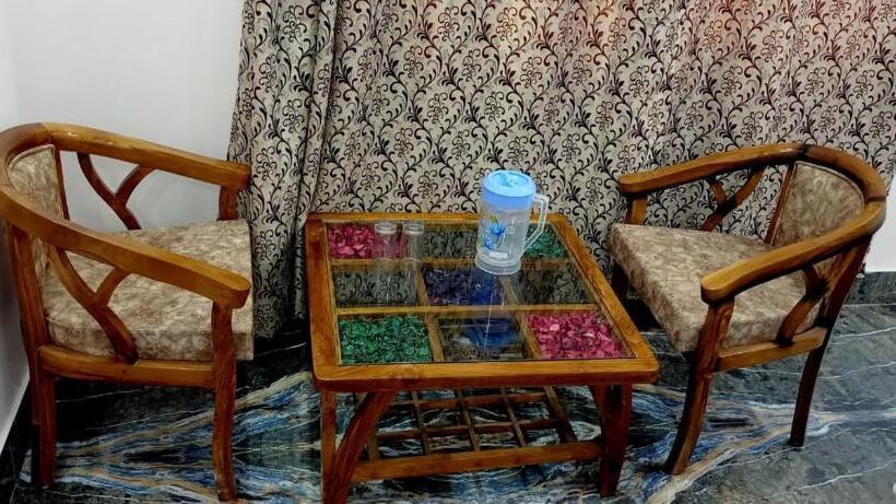 Deluxe Rum, The Ganga Castle