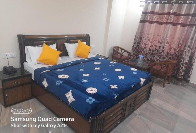 Standardrum, The Ganga Castle