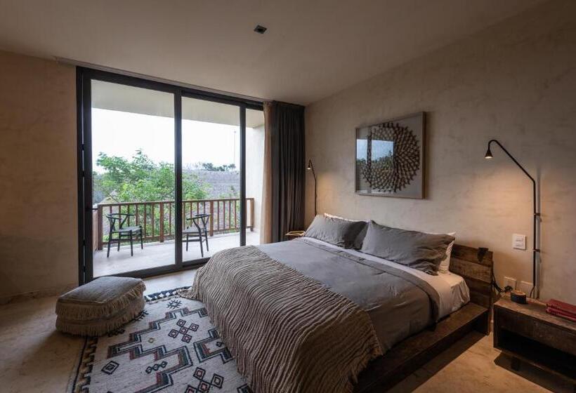 Delüks Stüdyo, Unho Tulum