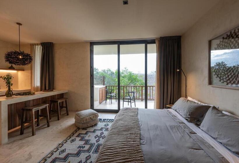 Delüks Stüdyo, Unho Tulum