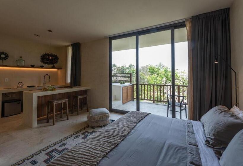 Delüks Stüdyo, Unho Tulum