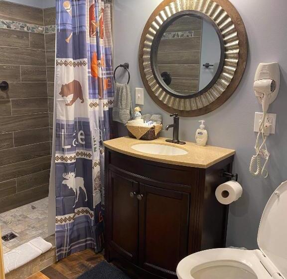 חדר דחוקס עם מיטת קינג, Moosewood Inn