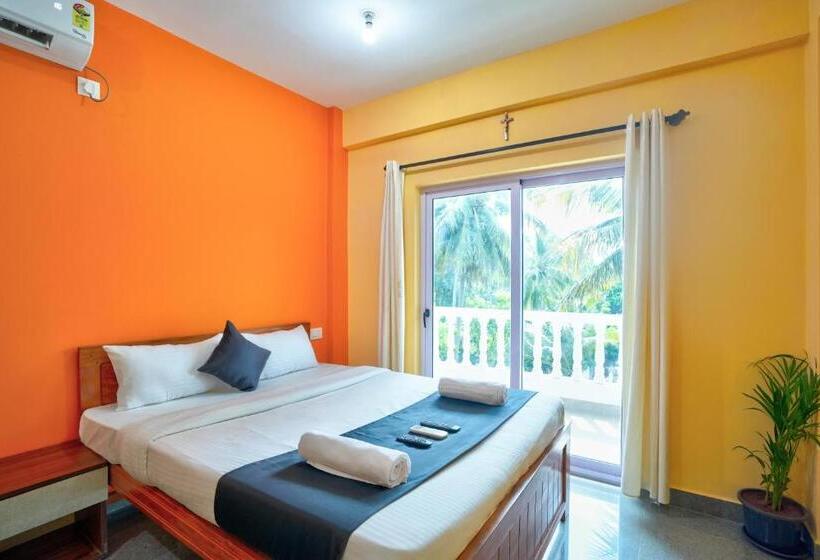 Standard Kolmen Hengen Huone Parveke, Casa De Sale