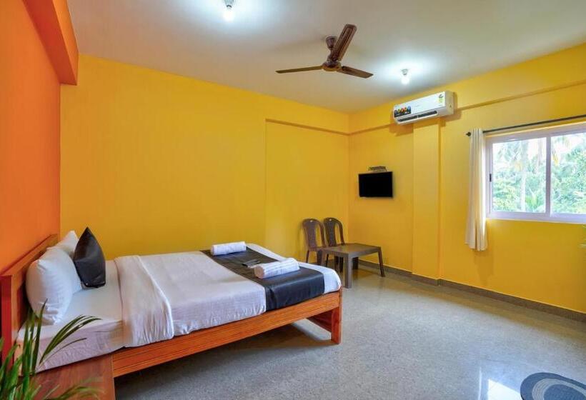 Standard Kolmen Hengen Huone, Casa De Sale